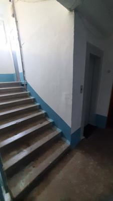 Продам однокомнатную (1-комн.) квартиру, Воровского ул, 60к2, Симферополь г