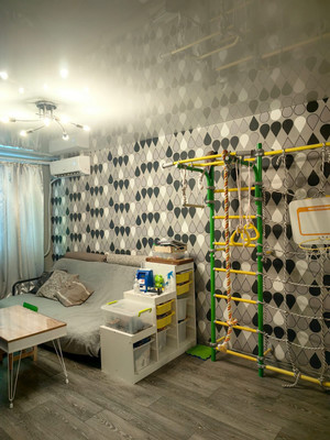 Продам двухкомнатную (2-комн.) квартиру, Севастопольская ул, 114, Симферополь г