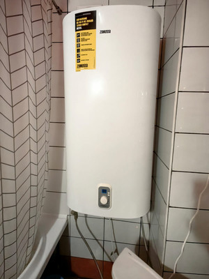 Продам двухкомнатную (2-комн.) квартиру, Севастопольская ул, 114, Симферополь г