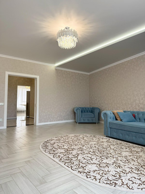 Продам трехкомнатную (3-комн.) квартиру, Тлостанова ул, 32, Нальчик г