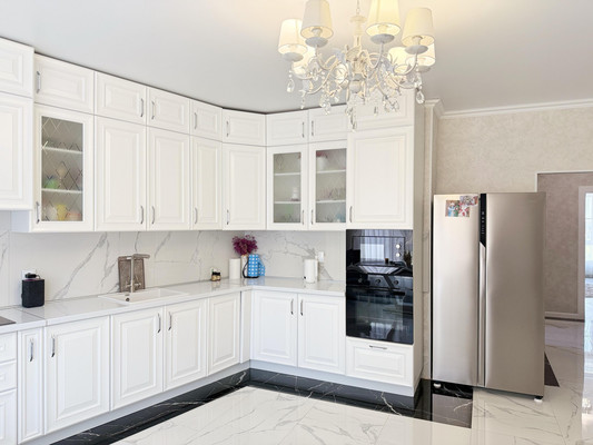 Продам трехкомнатную (3-комн.) квартиру, Тлостанова ул, 32, Нальчик г