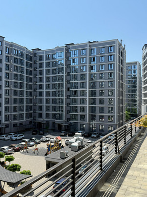 Продам трехкомнатную (3-комн.) квартиру, Тлостанова ул, 32, Нальчик г