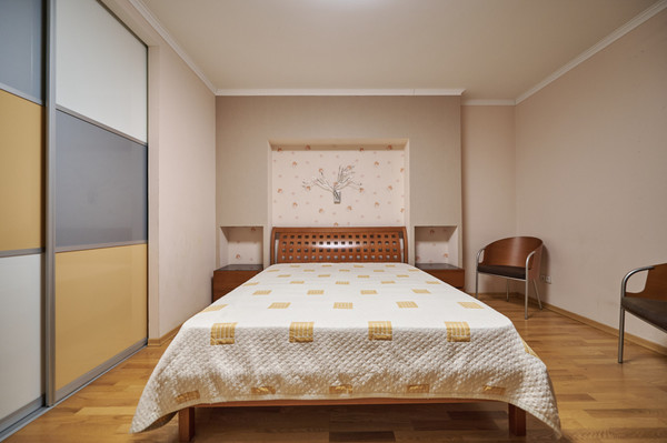 Продам однокомнатную (1-комн.) квартиру, Лавочкина ул, 34, Москва г