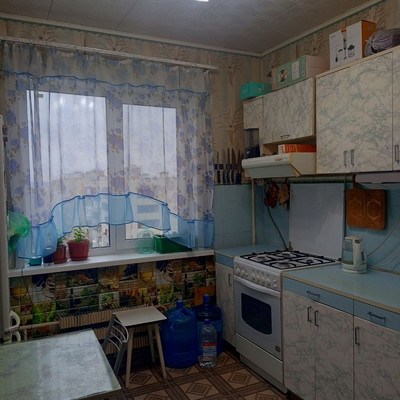 Продам трехкомнатную (3-комн.) квартиру, Парковая ул, 18, Казань г