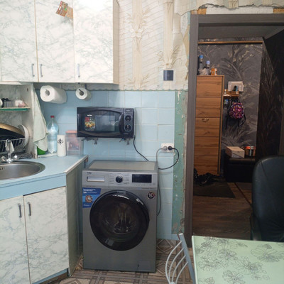 Продам трехкомнатную (3-комн.) квартиру, Парковая ул, 18, Казань г