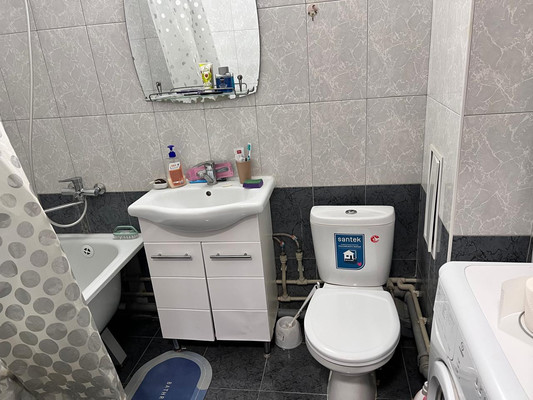 Сдам однокомнатную (1-комн.) квартиру, Красина ул, 53к2, Цемдолина с