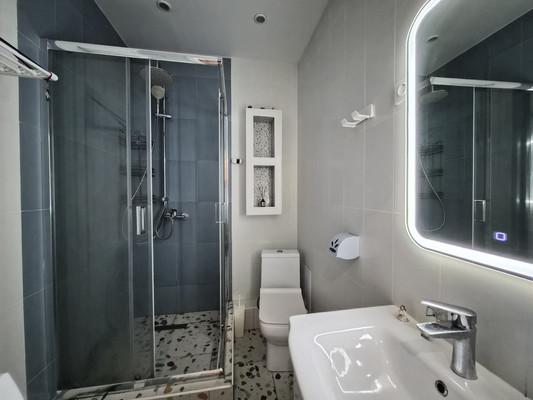 Продам однокомнатную (1-комн.) квартиру, Куникова ул, 47ак2, Новороссийск г