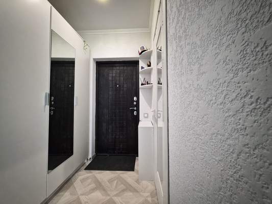 Продам однокомнатную (1-комн.) квартиру, Куникова ул, 47ак2, Новороссийск г