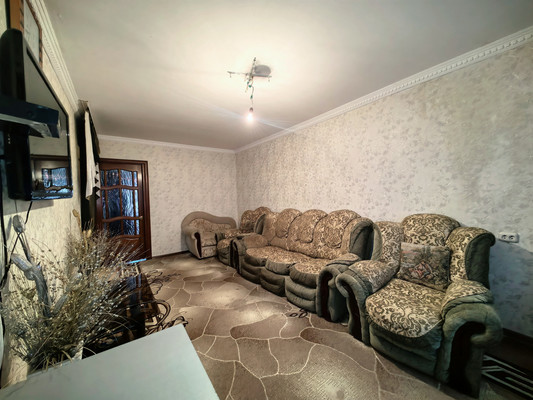 Продам двухкомнатную (2-комн.) квартиру, Кабардинская ул, 57, Нарткала г