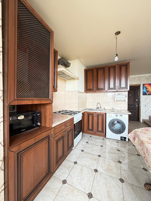 Продам трехкомнатную (3-комн.) квартиру, Ингушская ул, 17, Нальчик г