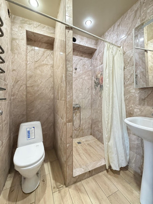 Продам трехкомнатную (3-комн.) квартиру, Ингушская ул, 17, Нальчик г