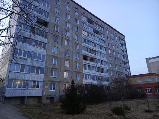 Сдам комнату в 2-комн. квартире, Авиатриссы Зверевой ул, 11, Гатчина г