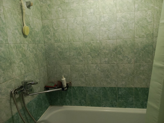 Сдам комнату в 2-комн. квартире, Авиатриссы Зверевой ул, 11, Гатчина г