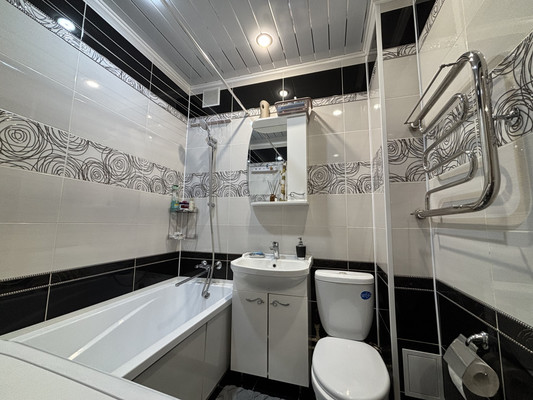 Продам однокомнатную (1-комн.) квартиру, Маршала Чуйкова ул, 51, Казань г