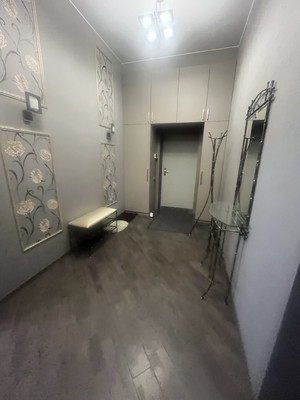 Сдам трехкомнатную (3-комн.) квартиру, Черняховского ул, 30а, Санкт-Петербург г