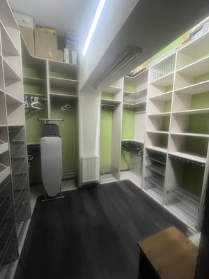 Сдам трехкомнатную (3-комн.) квартиру, Черняховского ул, 30а, Санкт-Петербург г