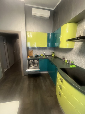 Сдам трехкомнатную (3-комн.) квартиру, Черняховского ул, 30а, Санкт-Петербург г