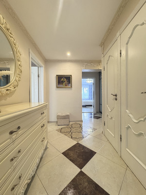 Продам трехкомнатную (3-комн.) квартиру, Калининградское шоссе ул, 18, Шоссейное п