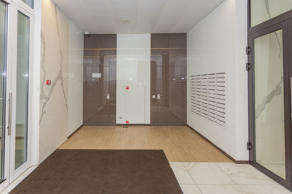 Продам трехкомнатную (3-комн.) квартиру, Береговой проезд, 5ак4, Москва г