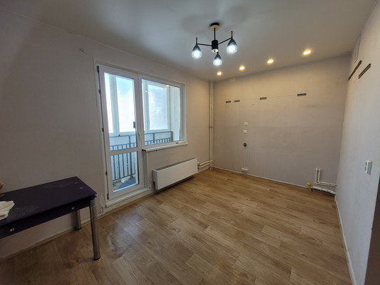 Продам двухкомнатную (2-комн.) квартиру, Самаровская ул, 2, Ханты-Мансийск г