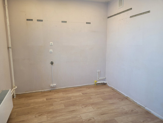 Продам двухкомнатную (2-комн.) квартиру, Самаровская ул, 2, Ханты-Мансийск г