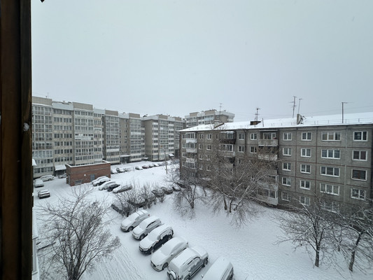 Продам трехкомнатную (3-комн.) квартиру, Волгоградская ул, 82, Иркутск г