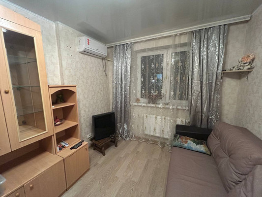 Сдам однокомнатную (1-комн.) квартиру, Западный Обход ул, 42к5, Краснодар г