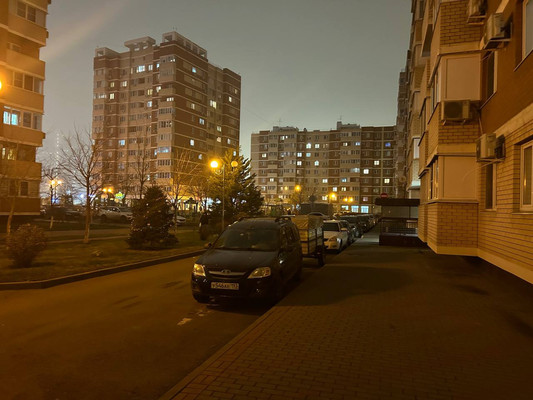 Сдам однокомнатную (1-комн.) квартиру, Западный Обход ул, 42к5, Краснодар г