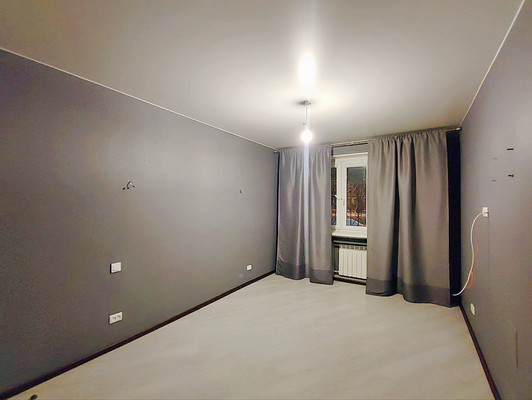 Продам трехкомнатную (3-комн.) квартиру, Художников пр-кт, 15к2, Санкт-Петербург г