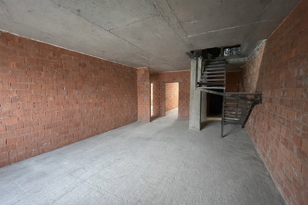 Продам многокомнатную квартиру, Тлостанова ул, 32, Нальчик г