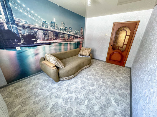 Продам двухкомнатную (2-комн.) квартиру, 1-й Микрорайон ул, 43, Эльбан рп