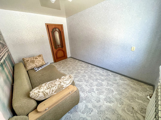 Продам двухкомнатную (2-комн.) квартиру, 1-й Микрорайон ул, 43, Эльбан рп