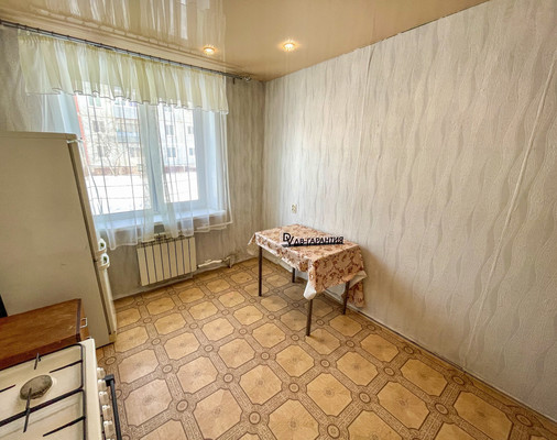 Продам двухкомнатную (2-комн.) квартиру, 1-й Микрорайон ул, 43, Эльбан рп