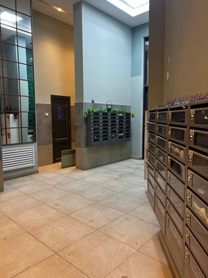 Продам трехкомнатную (3-комн.) квартиру, Полковника Романова ул, 7к1, Нагорное п