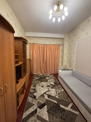 Продам однокомнатную (1-комн.) квартиру, Петрозаводская ул, 27/2, Сыктывкар г