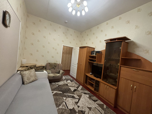 Продам однокомнатную (1-комн.) квартиру, Петрозаводская ул, 27/2, Сыктывкар г