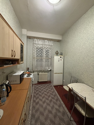 Продам однокомнатную (1-комн.) квартиру, Петрозаводская ул, 27/2, Сыктывкар г