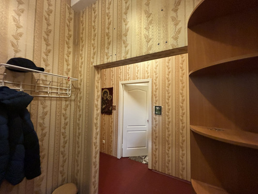 Продам однокомнатную (1-комн.) квартиру, Петрозаводская ул, 27/2, Сыктывкар г