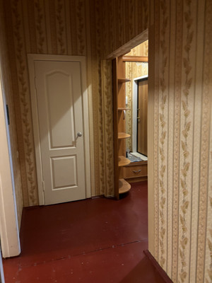 Продам однокомнатную (1-комн.) квартиру, Петрозаводская ул, 27/2, Сыктывкар г