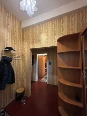 Продам однокомнатную (1-комн.) квартиру, Петрозаводская ул, 27/2, Сыктывкар г