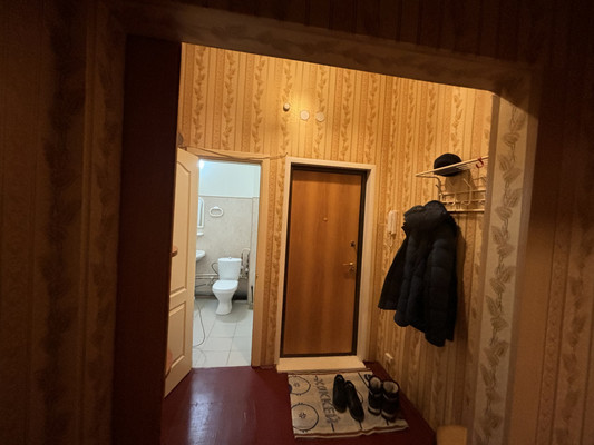 Продам однокомнатную (1-комн.) квартиру, Петрозаводская ул, 27/2, Сыктывкар г