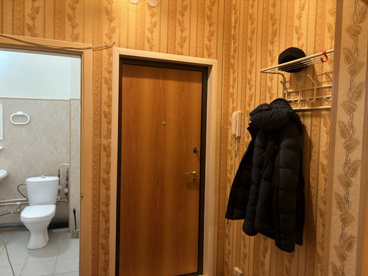 Продам однокомнатную (1-комн.) квартиру, Петрозаводская ул, 27/2, Сыктывкар г