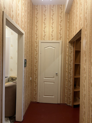 Продам однокомнатную (1-комн.) квартиру, Петрозаводская ул, 27/2, Сыктывкар г