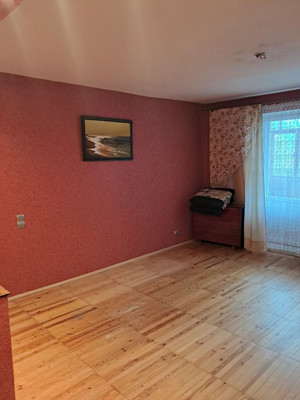 Продам трехкомнатную (3-комн.) квартиру, Кирпичная ул, 6а, Йошкар-Ола г