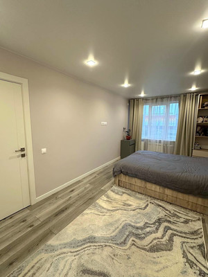 Продам трехкомнатную (3-комн.) квартиру, Торфяная дор, 18к1, Санкт-Петербург г