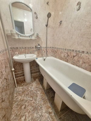 Продам двухкомнатную (2-комн.) квартиру, Мусукаева ул, 23к4, Нальчик г