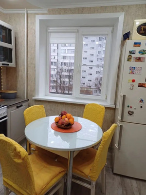 Продам двухкомнатную (2-комн.) квартиру, Гагарина ул, 56а, Волгодонск г