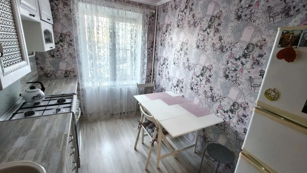 Продам трехкомнатную (3-комн.) квартиру, Краснодарская ул, 78А, Кропоткин г