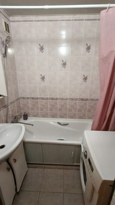 Продам трехкомнатную (3-комн.) квартиру, Краснодарская ул, 78А, Кропоткин г