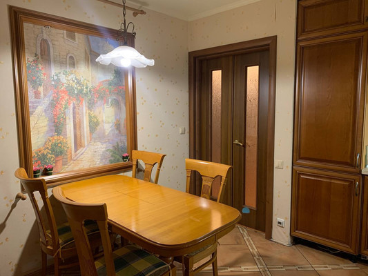 Продам трехкомнатную (3-комн.) квартиру, Сизова пр-кт, 12ак1, Санкт-Петербург г